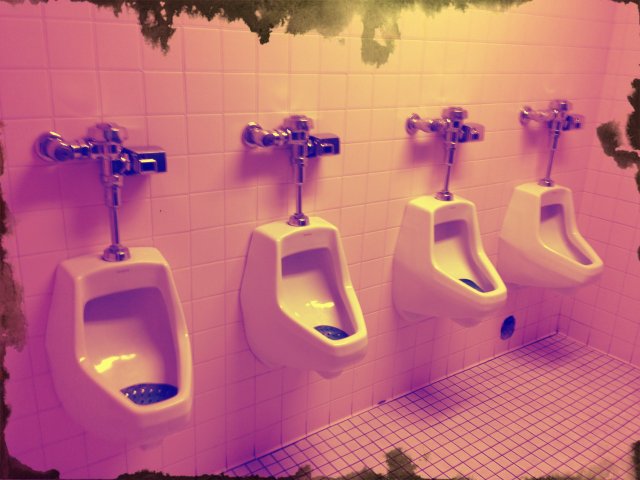 Vyvacious || Urinals